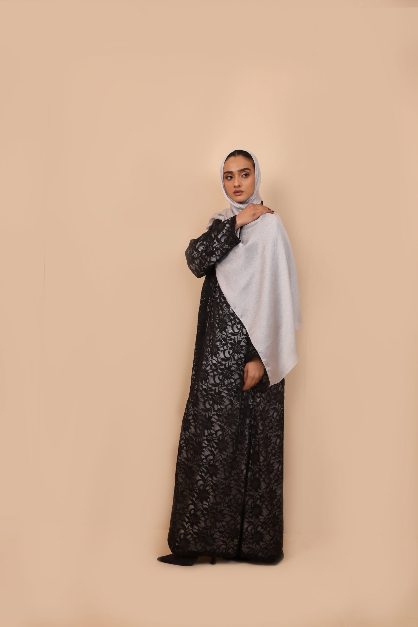 Classic lace abaya
