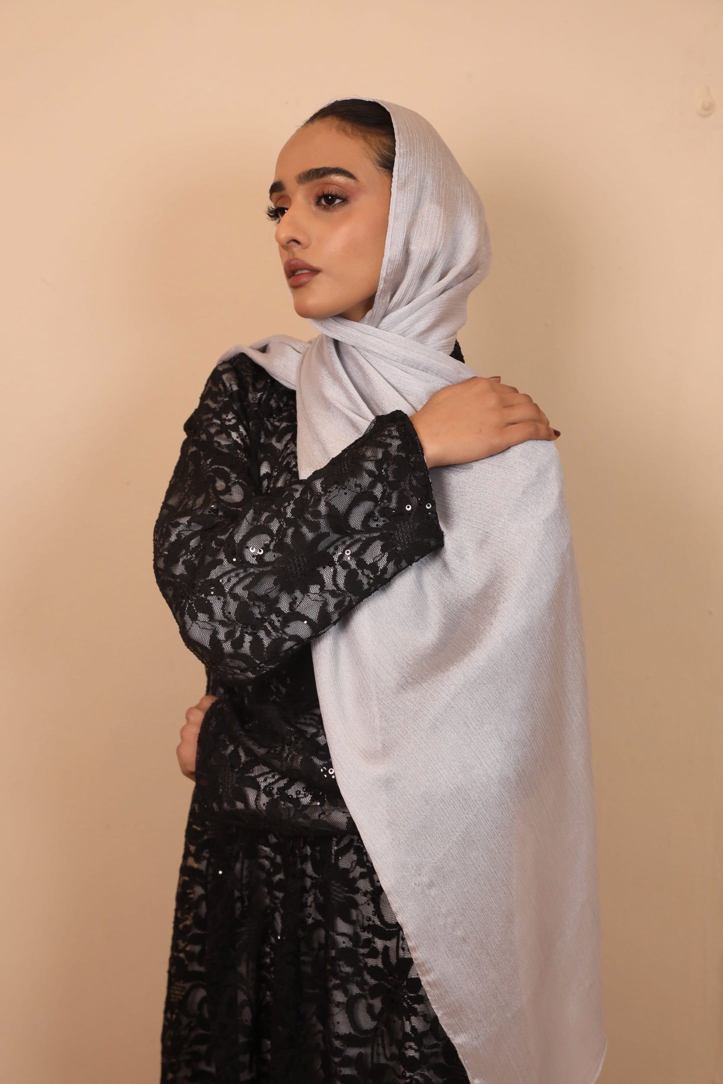 Classic lace abaya